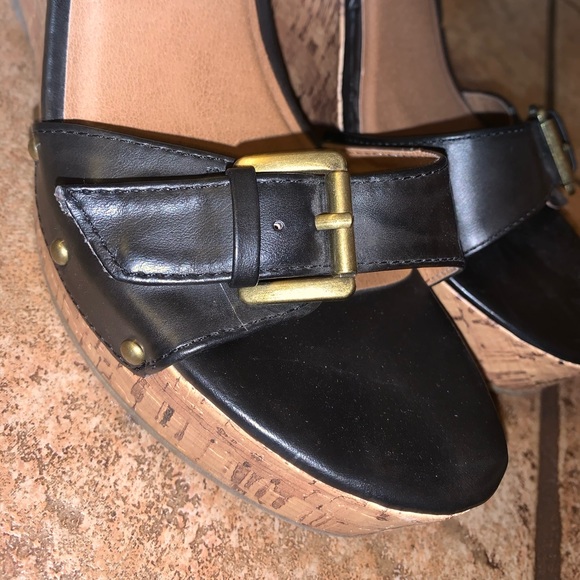 MOSSIMO SUPPLY CO Black Strappy Wedge Sandal - Picture 5 of 8